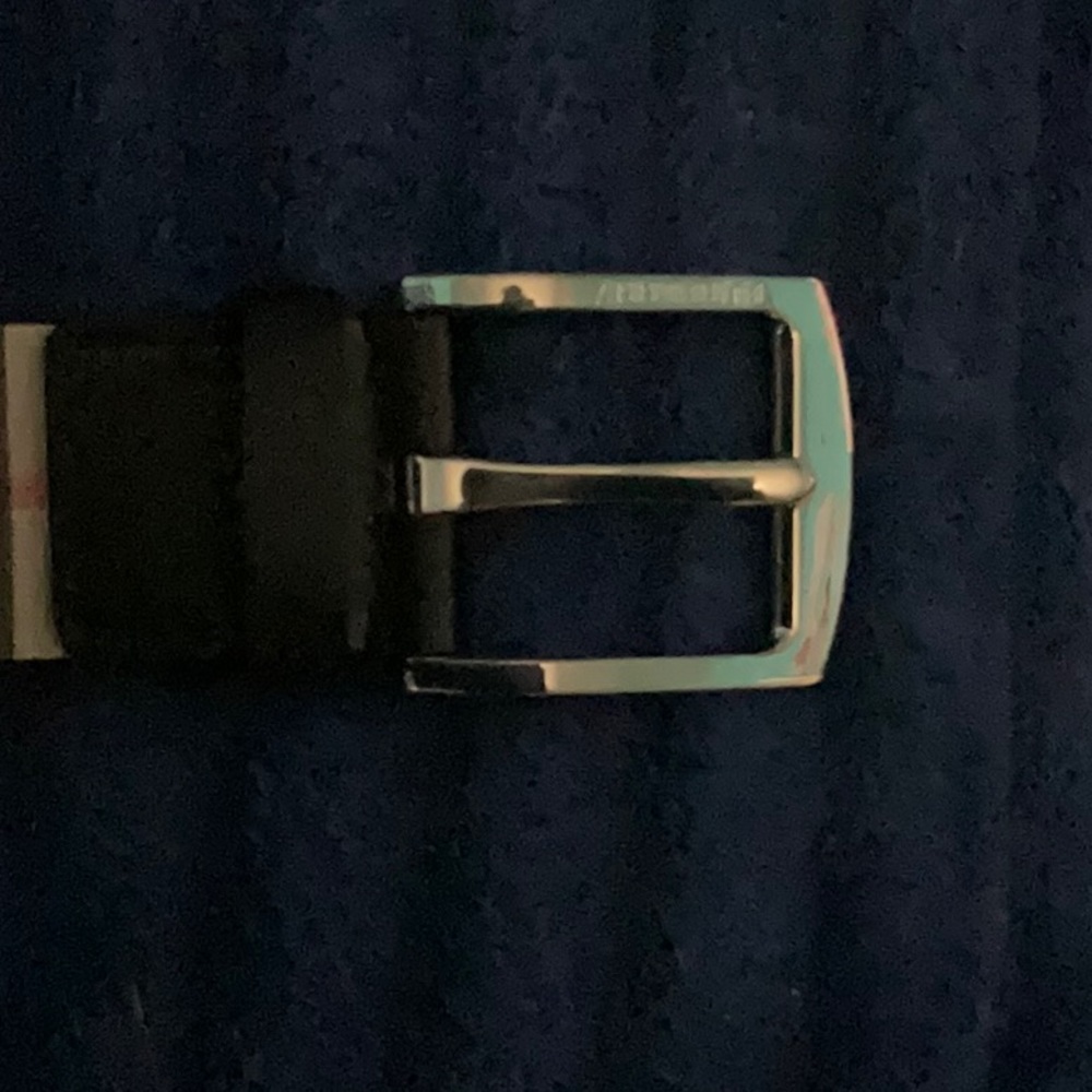 Burberry belt size 85